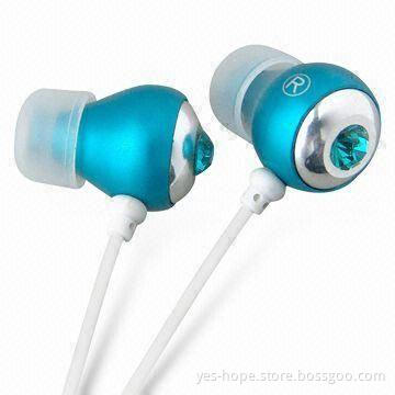 Metal Earphones with Digital Stereo Sound and 32Ω Impedance